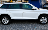 vehicle image #9