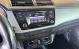 vehicle image #9