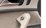 vehicle image #18