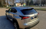 vehicle image #10