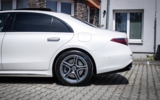 vehicle image #16