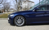 vehicle image #10