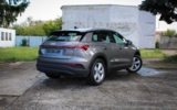 vehicle image #8