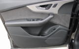 vehicle image #30