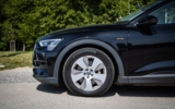 vehicle image #10