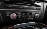 vehicle image #32