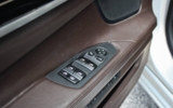 vehicle image #16