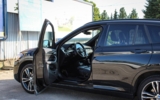 vehicle image #10