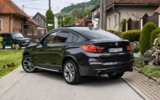 vehicle image #8