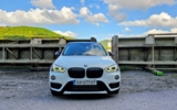 vehicle image #3