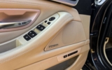 vehicle image #10