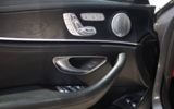 vehicle image #30