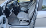 vehicle image #9