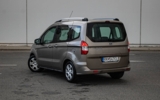 vehicle image #8