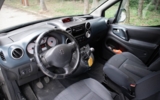 vehicle image #11