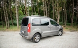 vehicle image #6