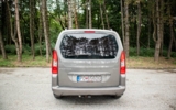 vehicle image #7