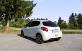 vehicle image #9
