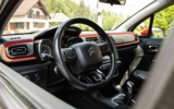 vehicle image #10