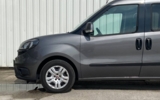 vehicle image #9