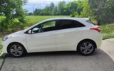 vehicle image #9