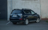 vehicle image #8