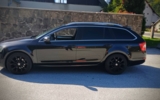 vehicle image #9