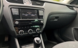 vehicle image #19