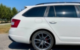 vehicle image #16