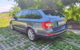 vehicle image #8