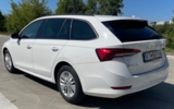 vehicle image #9