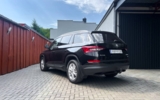 vehicle image #9