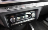 vehicle image #10
