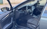 vehicle image #9