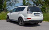 vehicle image #8