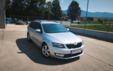 vehicle image #4