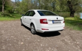 vehicle image #4