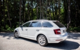 vehicle image #9