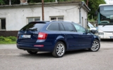 vehicle image #9