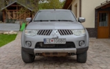 vehicle image #3