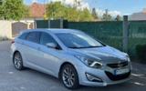 vehicle image #4