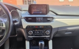 vehicle image #12