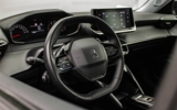vehicle image #10
