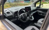 vehicle image #13