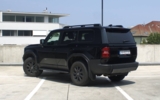 vehicle image #10
