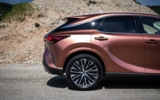 vehicle image #10