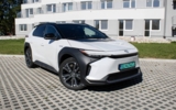 vehicle image #4