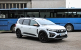 vehicle image #4