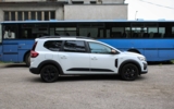 vehicle image #6
