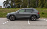 vehicle image #9